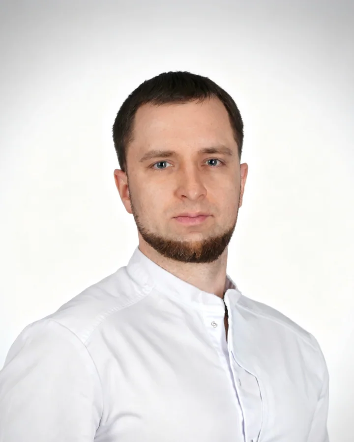 Смирнов Александр Анатольевич — врач-дерматовенеролог, врач-косметолог, BBL-фототерапия